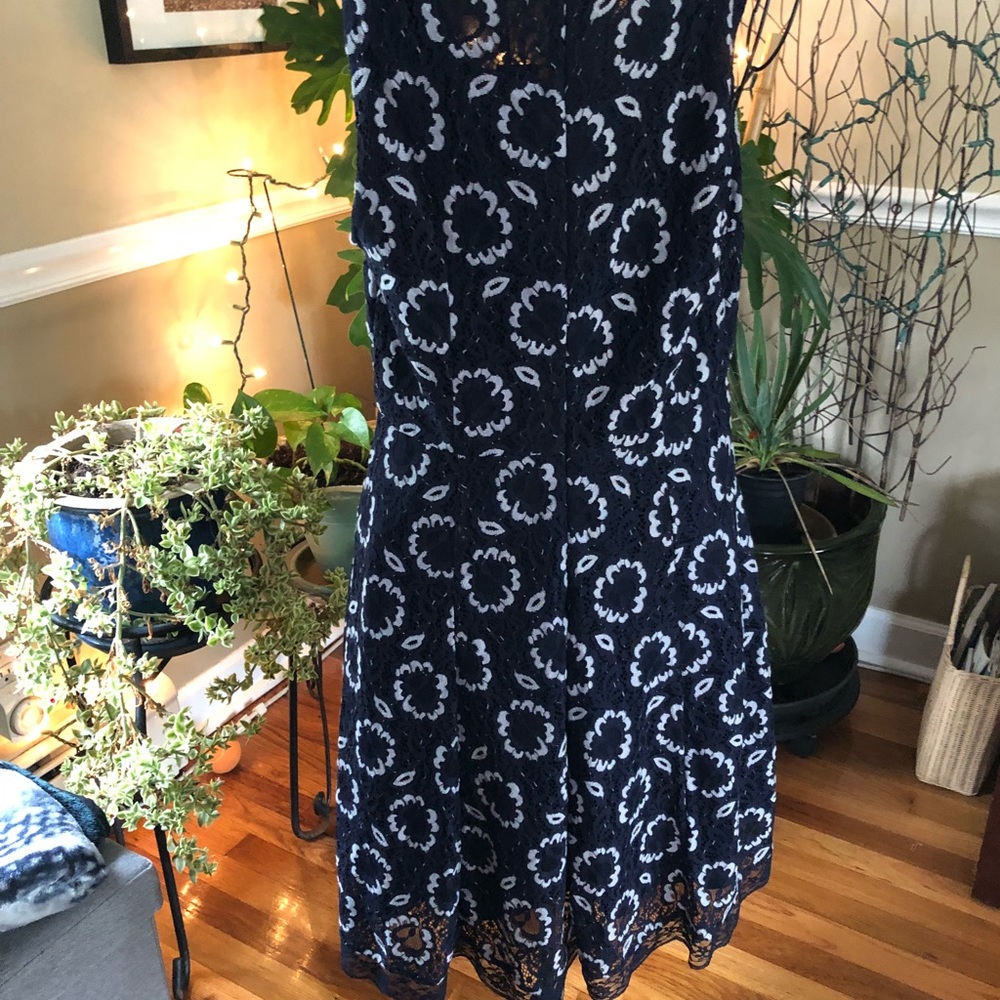 Dress - Picture 4 of 4